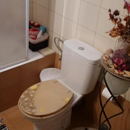 بيت للعطل Small Group & Family House ريثيمنو